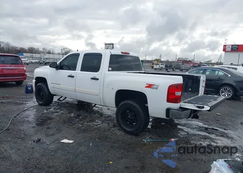 2008 Chevrolet Silverado 1500 Lt2 z USA, uszkodzony, nr VIN 2GCEK133081220282